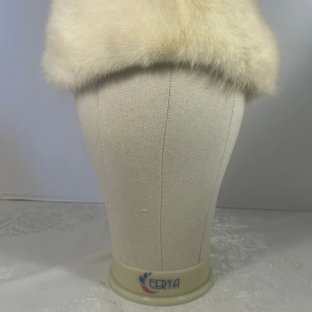 VINTAGE Cream Fur Hat from ORBACH’S OVAL ROOM 50’s -60’s.  Likely Mink.